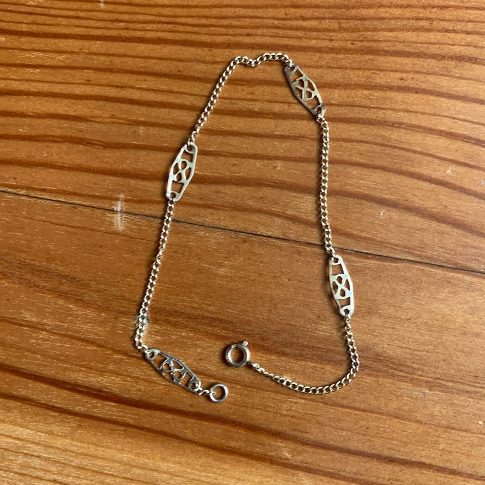 7” gold bracelet